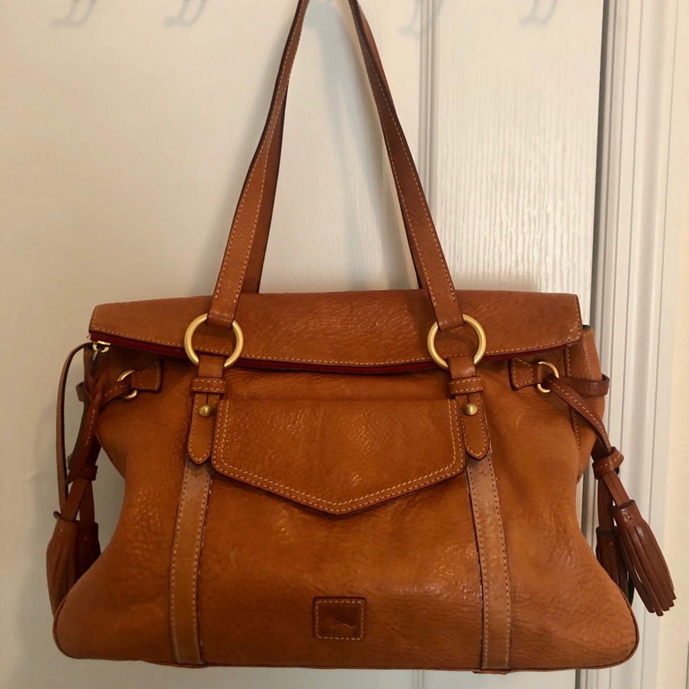 Dooney & Bourke leather tote / large purse.